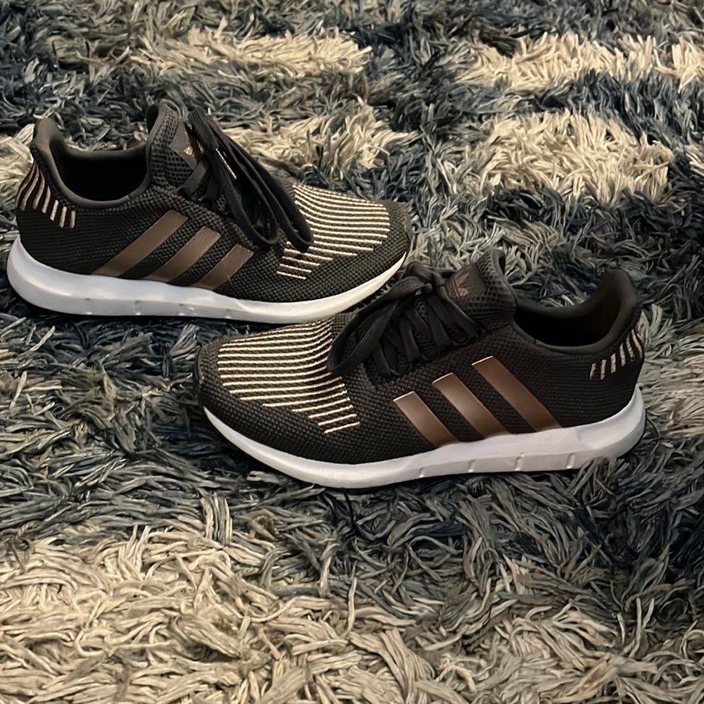 Grey/Gold adidas